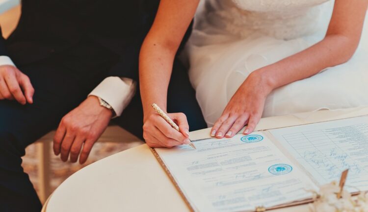 Брачный договор - надежная страховка от всякого рода неурядиц в семейной жизни